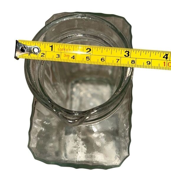 Ribbed Textured Glass Pitcher With Lid Clear & White Size 8" x 5.5" - Picture 6 of 9